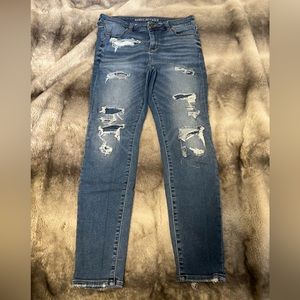 American Eagle Next Level Stretch Distressed Jegging Size 14